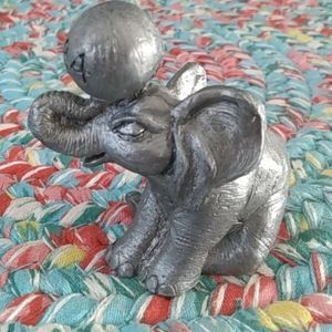 Michael Ricker vintage pewter elephant w/ ball
